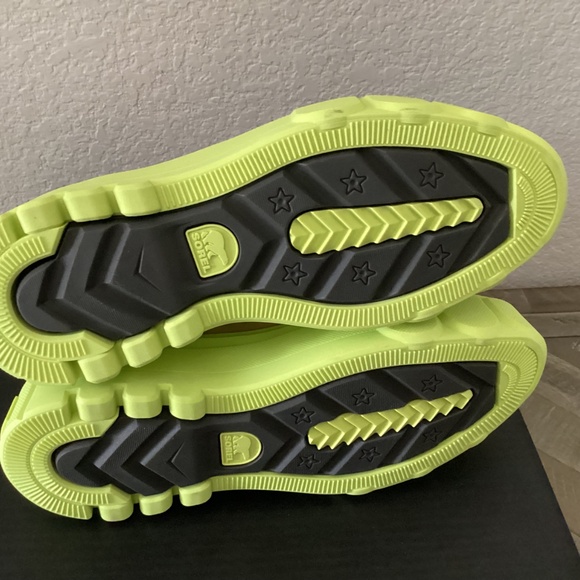 SOREL Caribou X Waterproof Leather Lace-Up Boot (Women) 10M - Picture 6 of 10